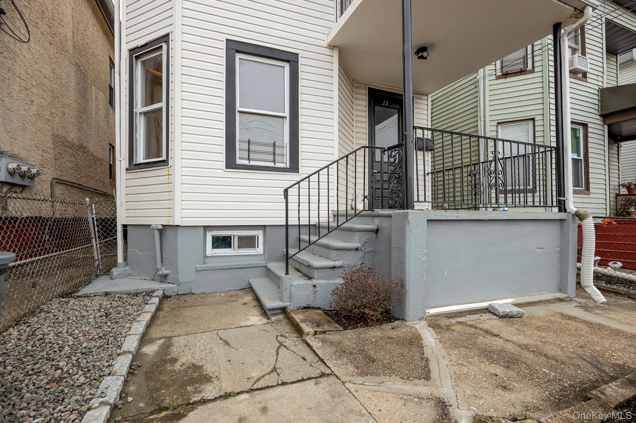 13 Beach Street – For Sale photo 3