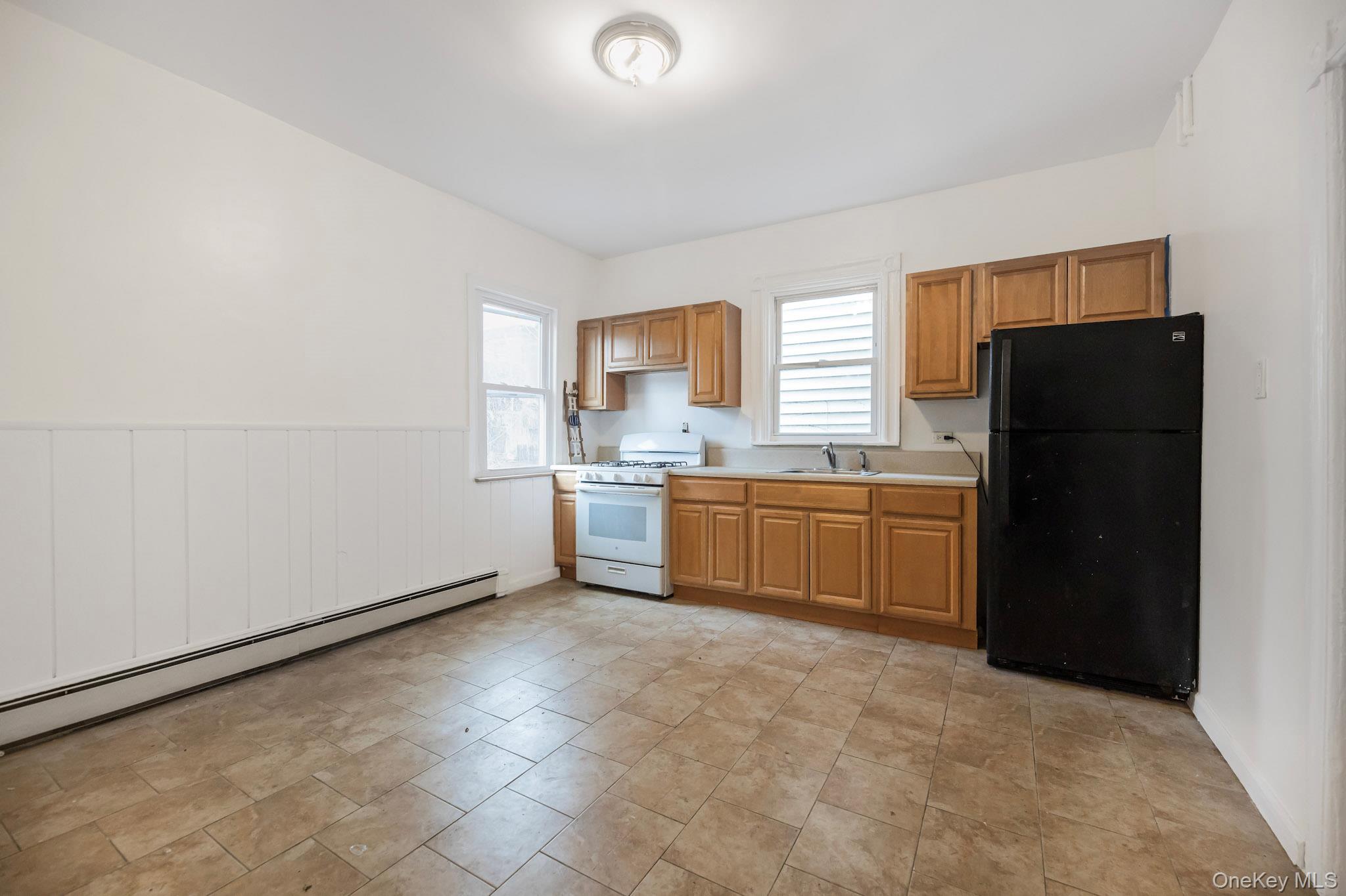 13 Beach Street – For Sale photo 12