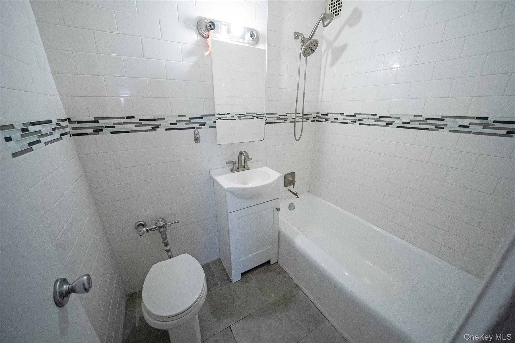 60 Hempstead Avenue, Unit 1O photo 13
