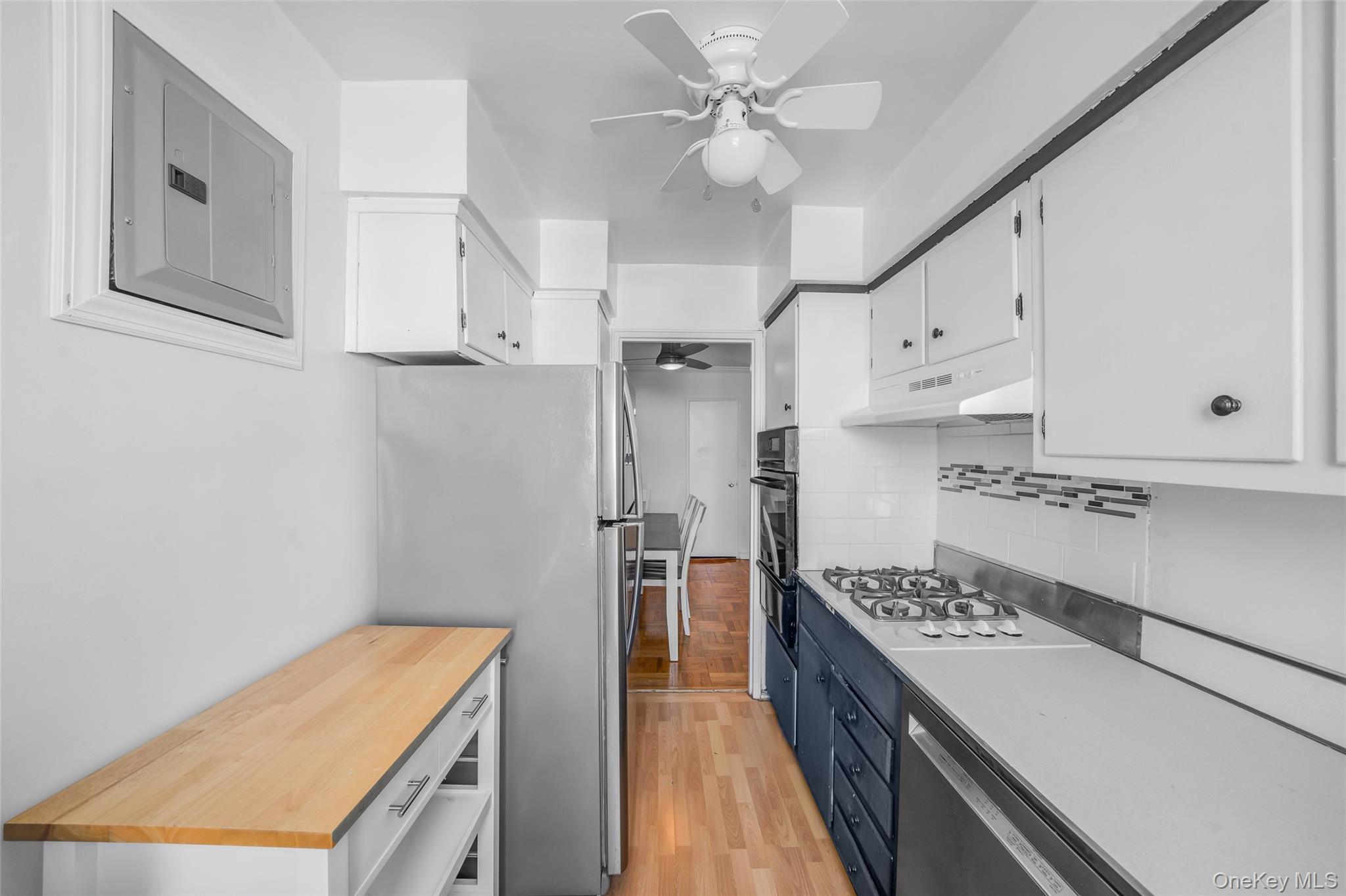 60 Hempstead Avenue, Unit 1O photo 10