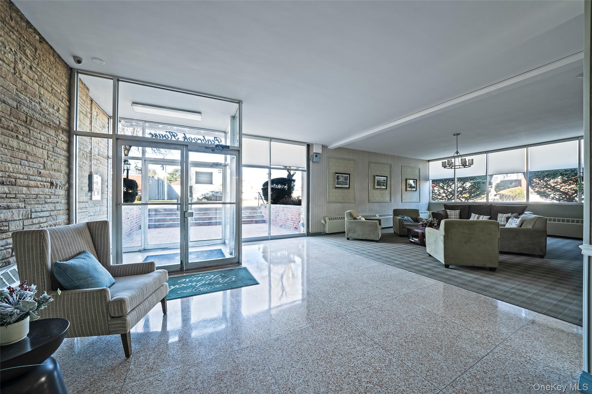 60 Hempstead Avenue, Unit 1O photo 14