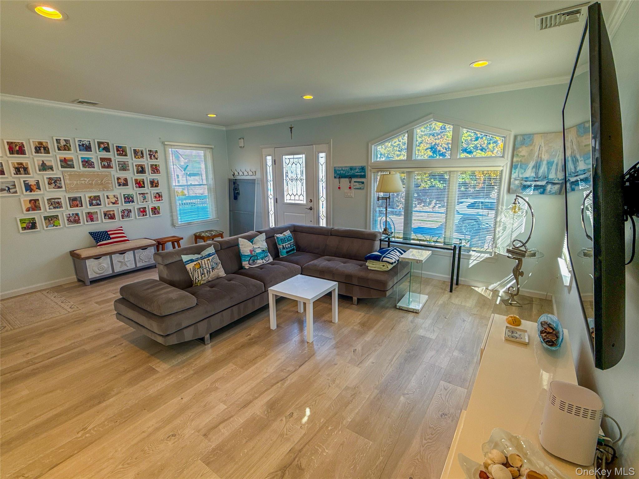97 Cedarhurst Avenue – For Sale photo 4