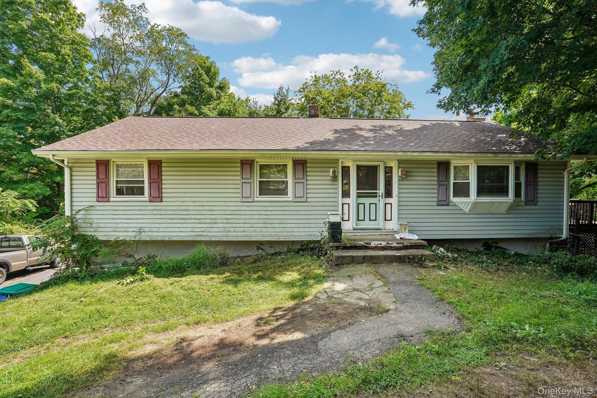 14 Helms Hill Road – For Sale