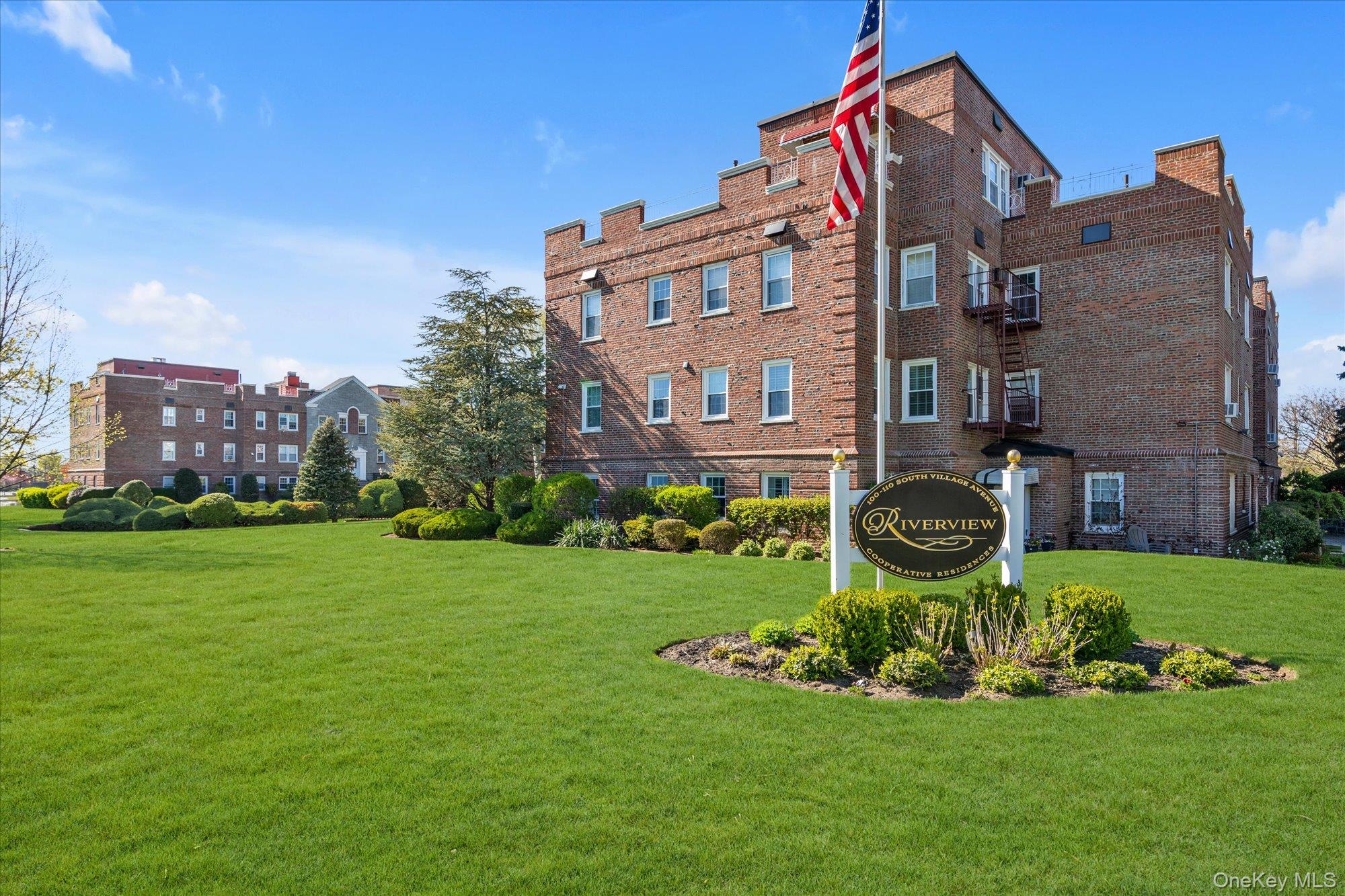 102 S Village Avenue, Unit 3B photo 20