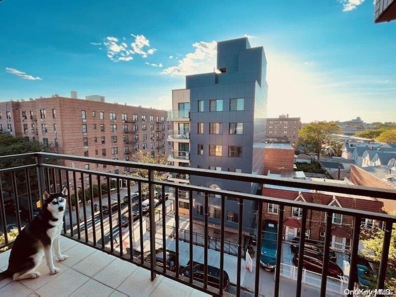 91-06 Whitney Avenue, Unit 6A photo 5