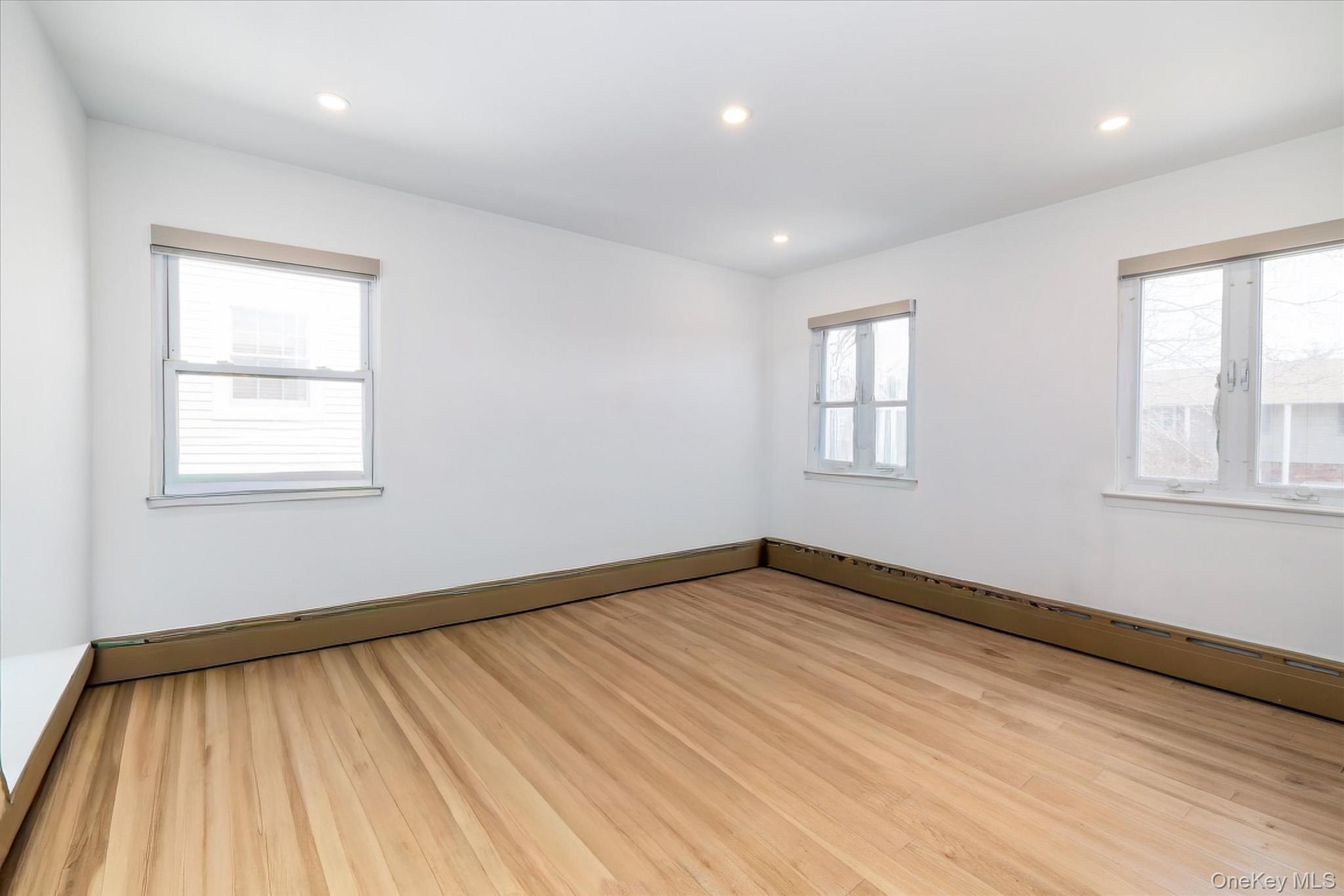 83 Arnold Court – For Sale photo 5