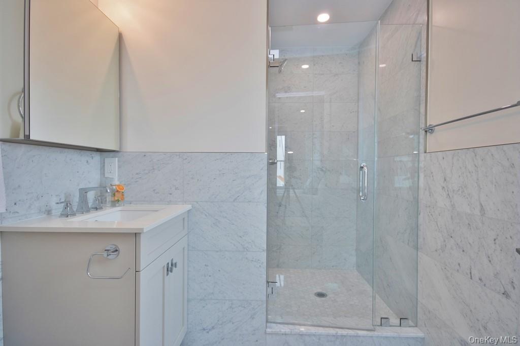 42 Andrews Lane – For Sale photo 15
