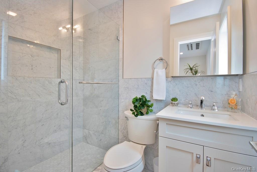 42 Andrews Lane – For Sale photo 20