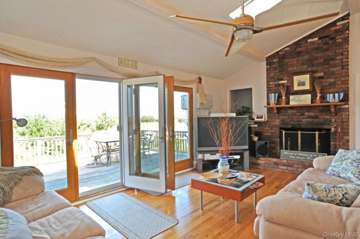 900 Dune Road – For Sale photo 14