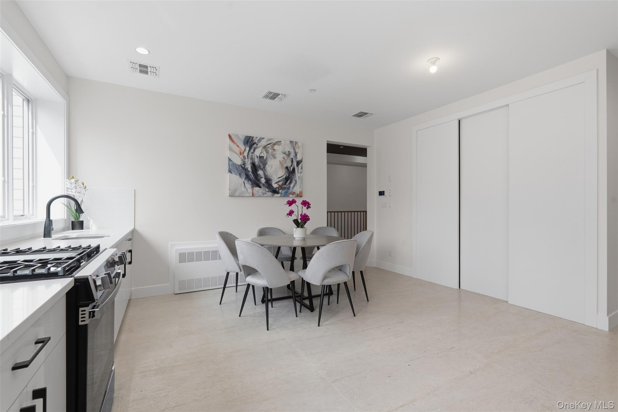 3 Valley Way, Unit 220 photo 12
