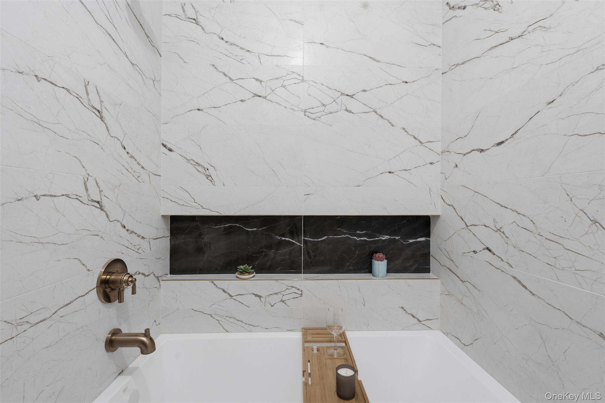 3 Valley Way, Unit 320 photo 32