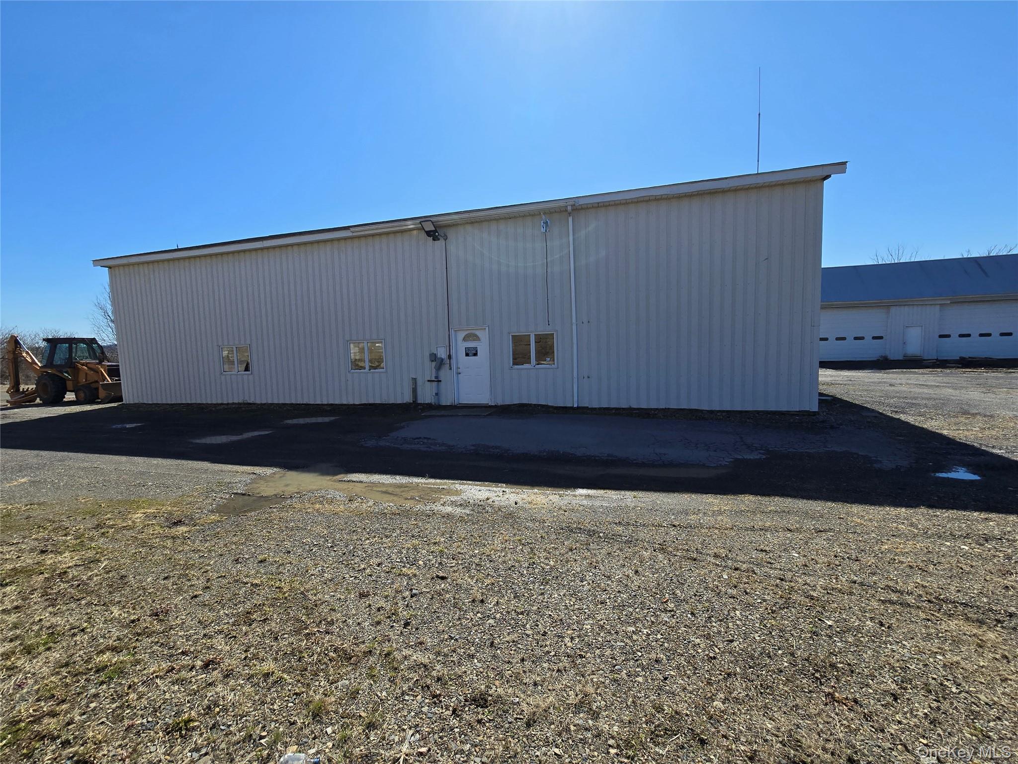 11 Gurda Lane – For Rent photo 2