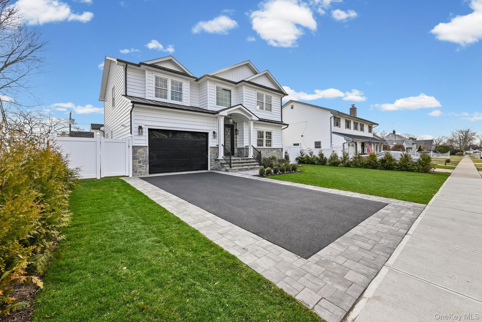 27 Grape Lane – For Sale photo 2