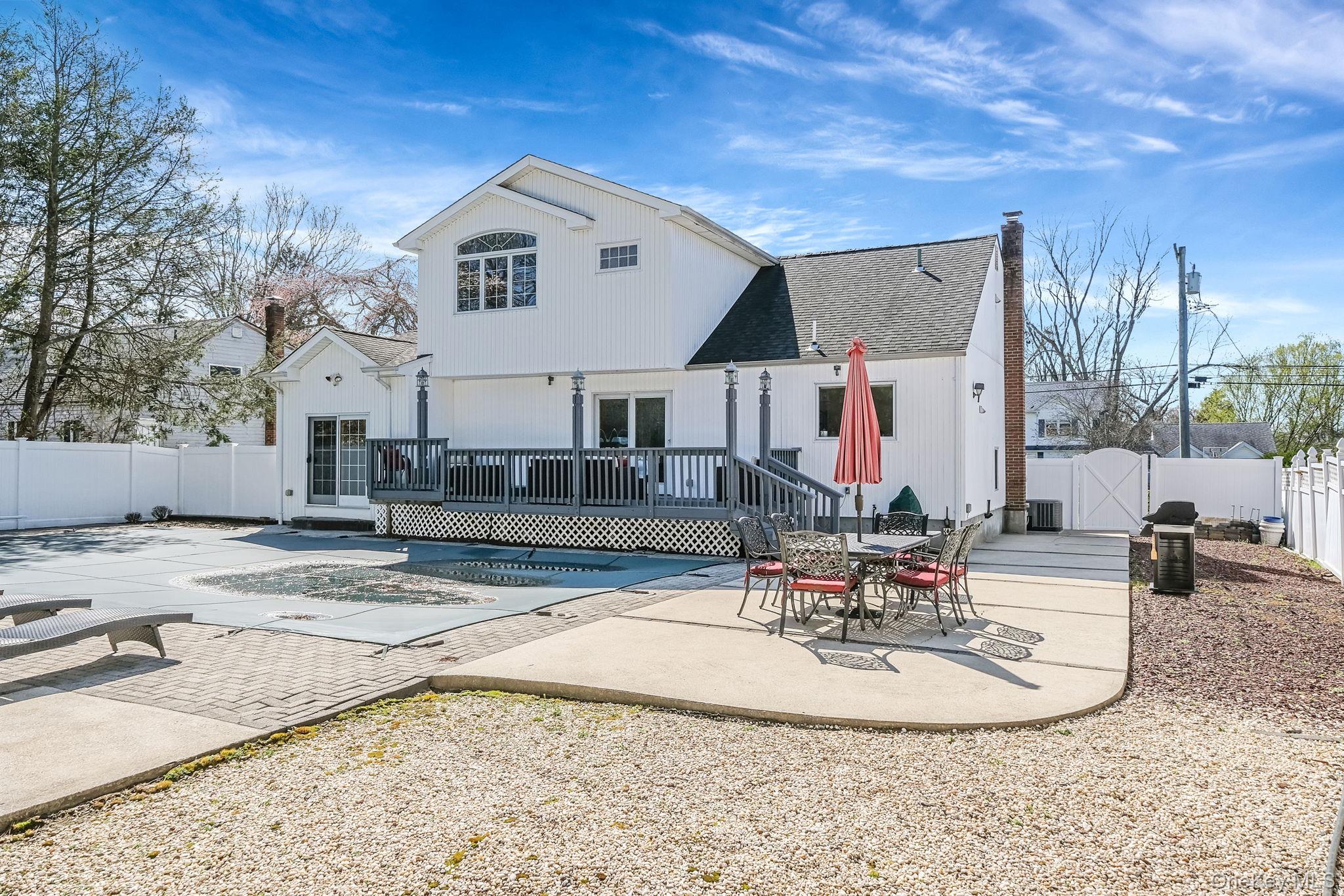 43 Hallock Avenue – For Sale photo 44