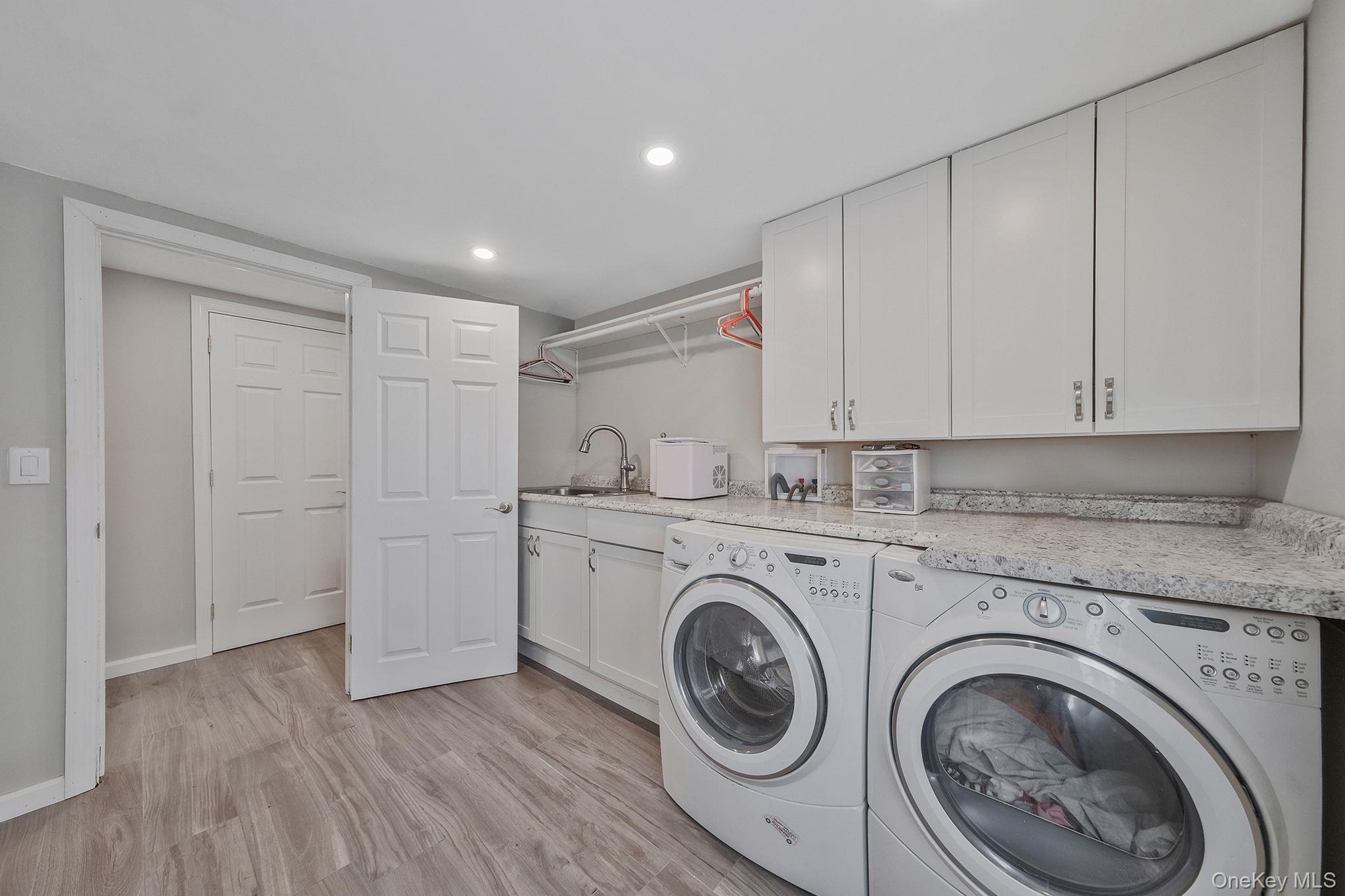 43 Hallock Avenue – For Sale photo 14