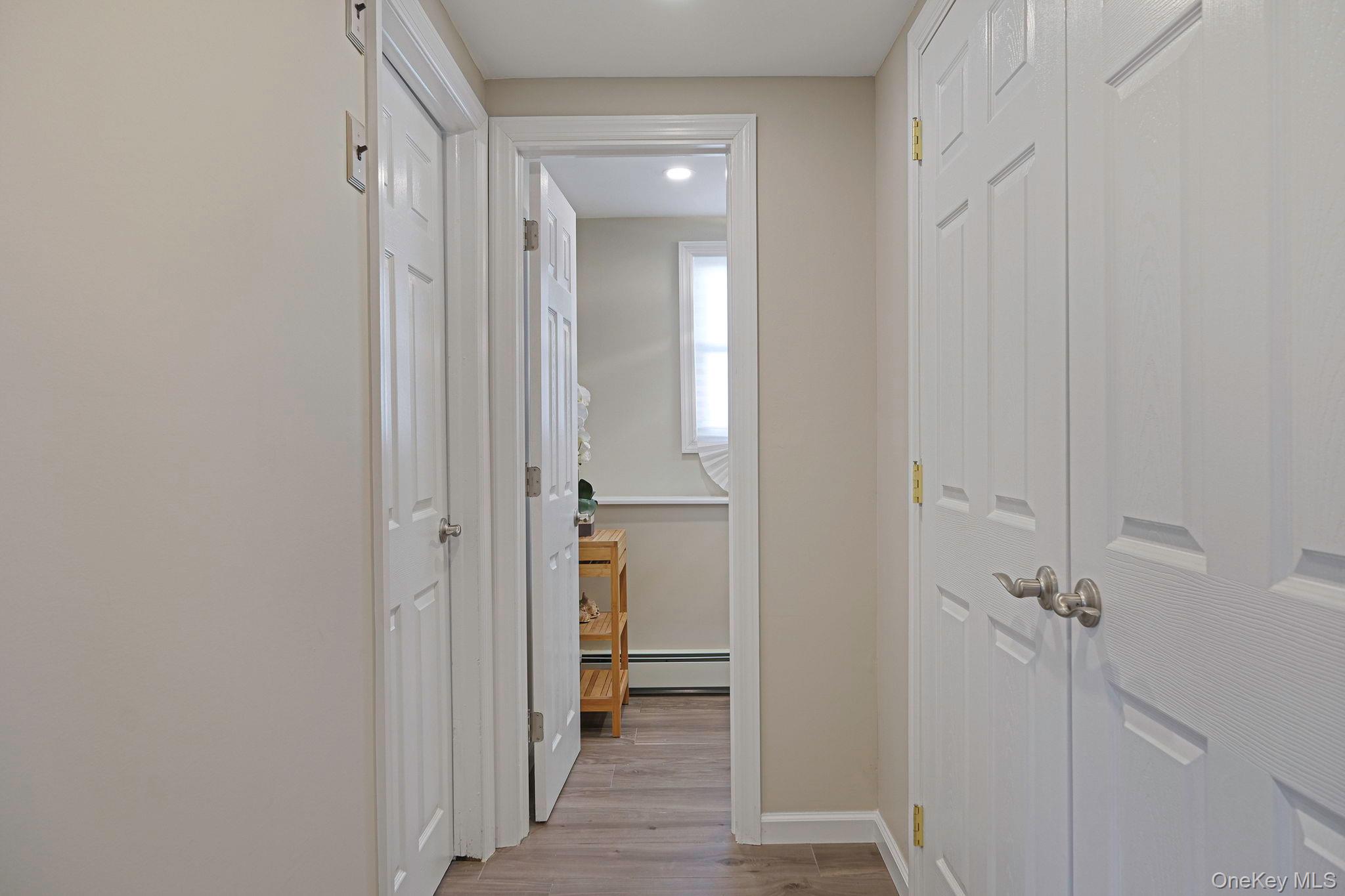 43 Hallock Avenue – For Sale photo 11