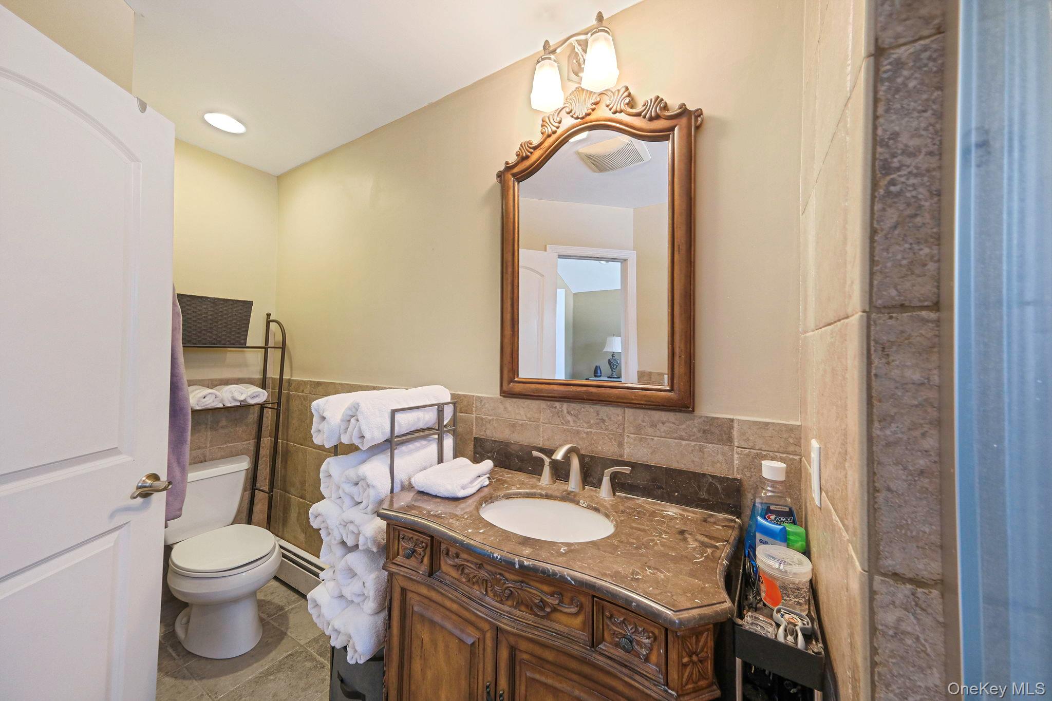 43 Hallock Avenue – For Sale photo 41
