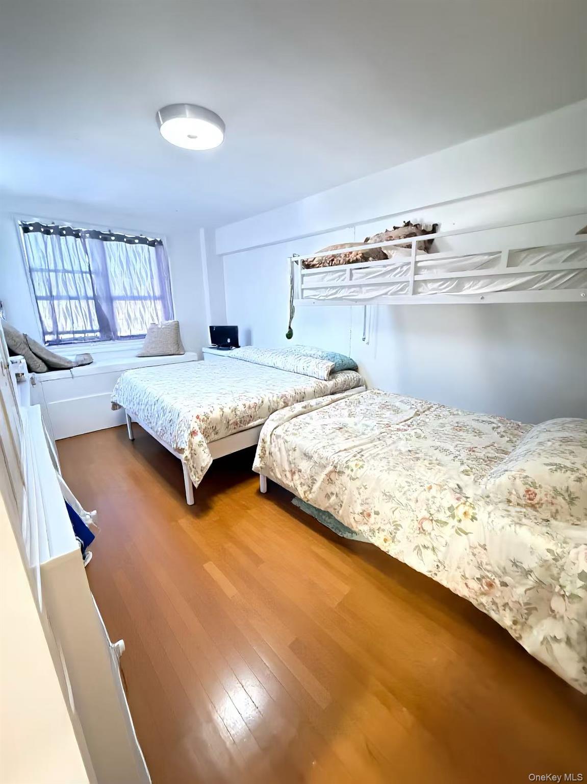 63-45 Saunders Street, Unit 5J photo 5