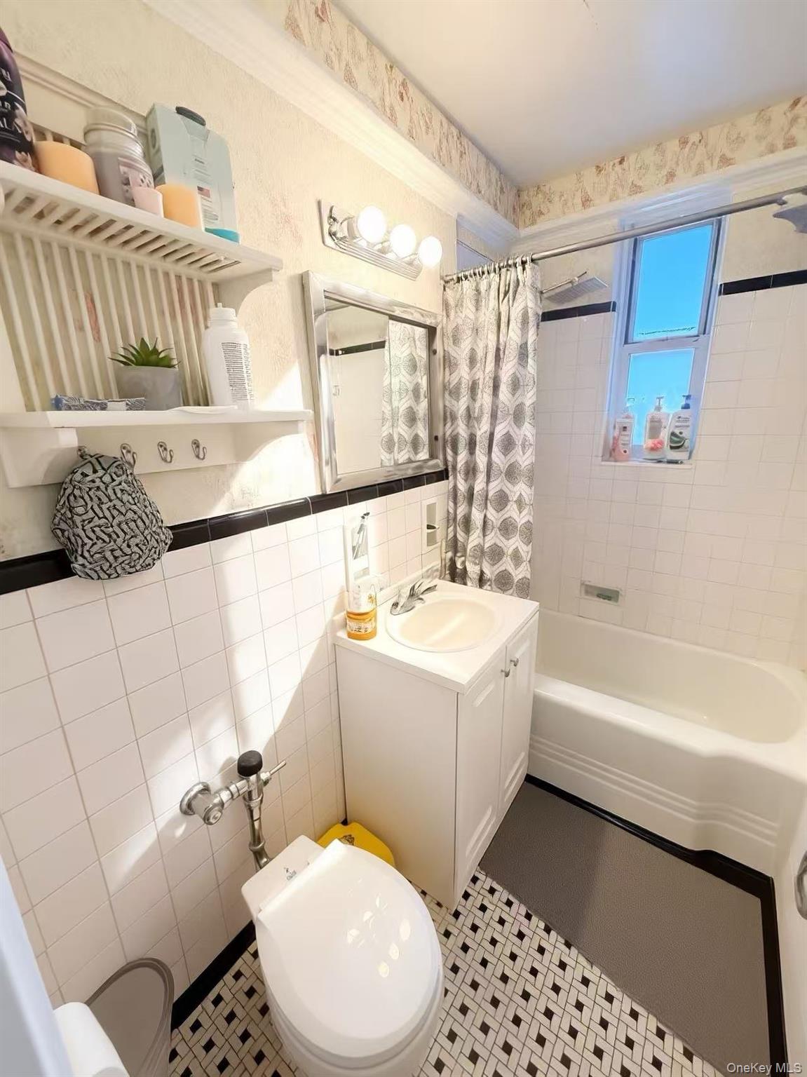 63-45 Saunders Street, Unit 5J photo 6