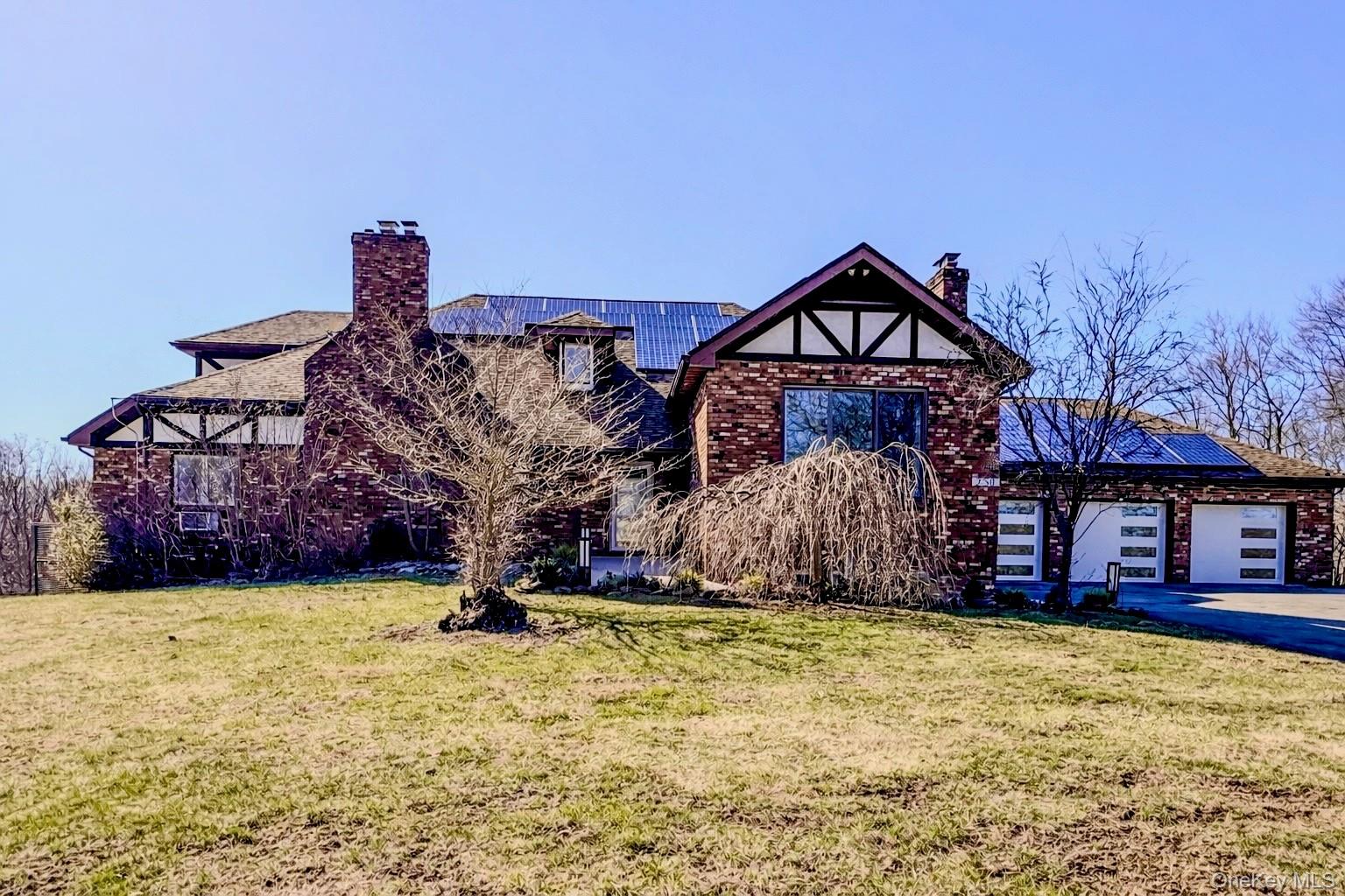 250 Maloney Road – For Sale