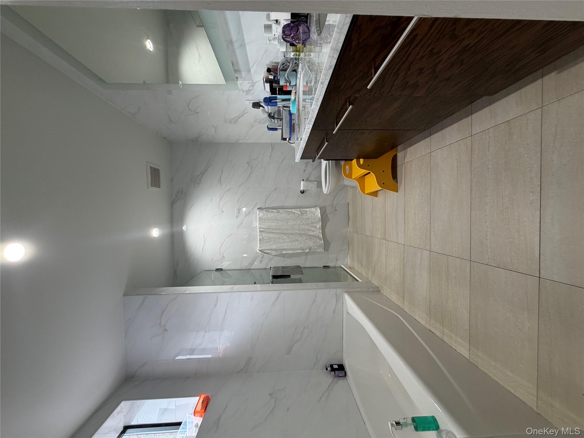 13646 41st Avenue, Unit 2E photo 9