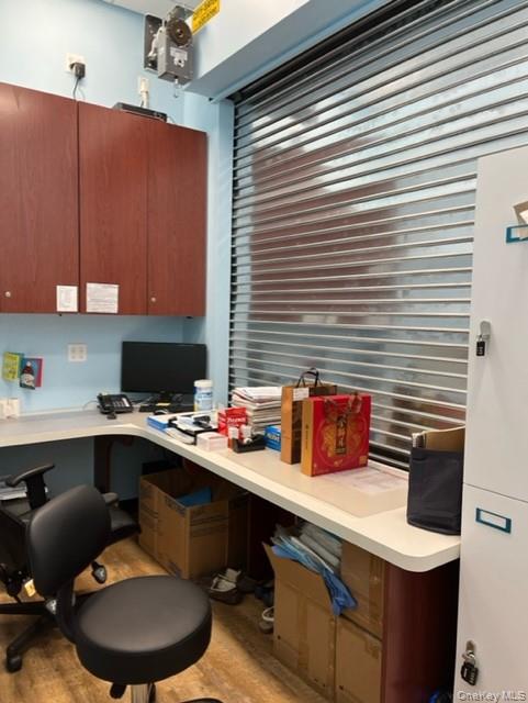 131-07 40th Road, Unit E06 photo 6