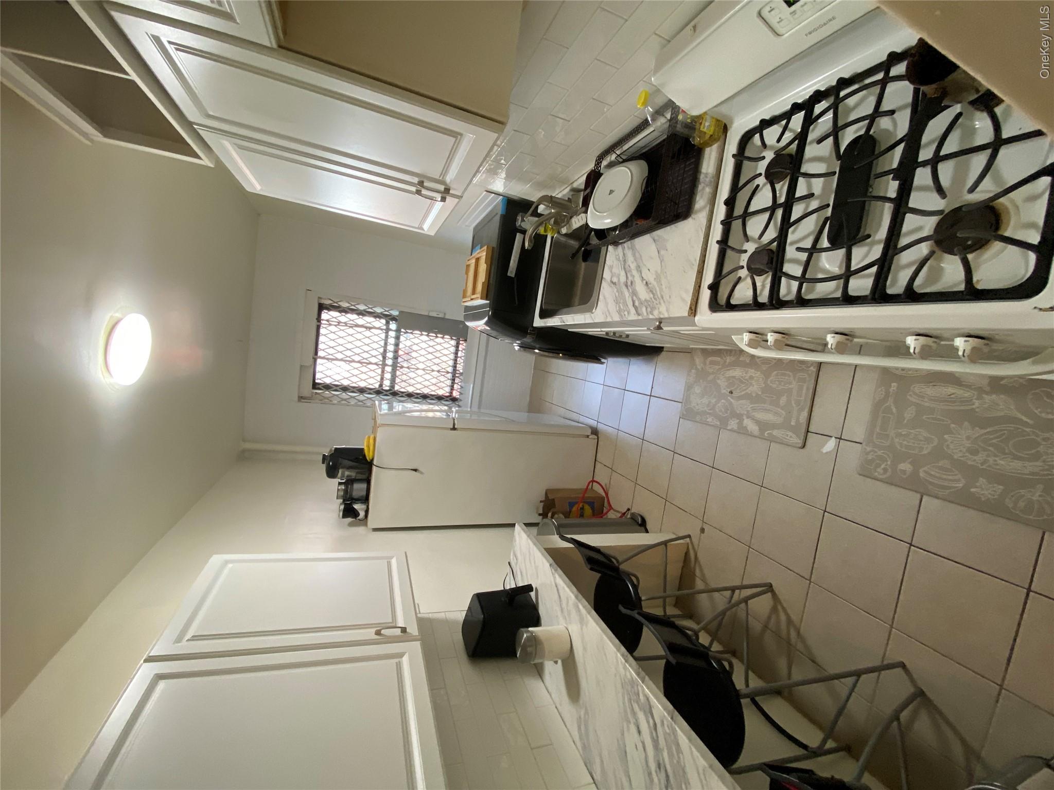 1045 Anderson Avenue, Unit 2G photo 7
