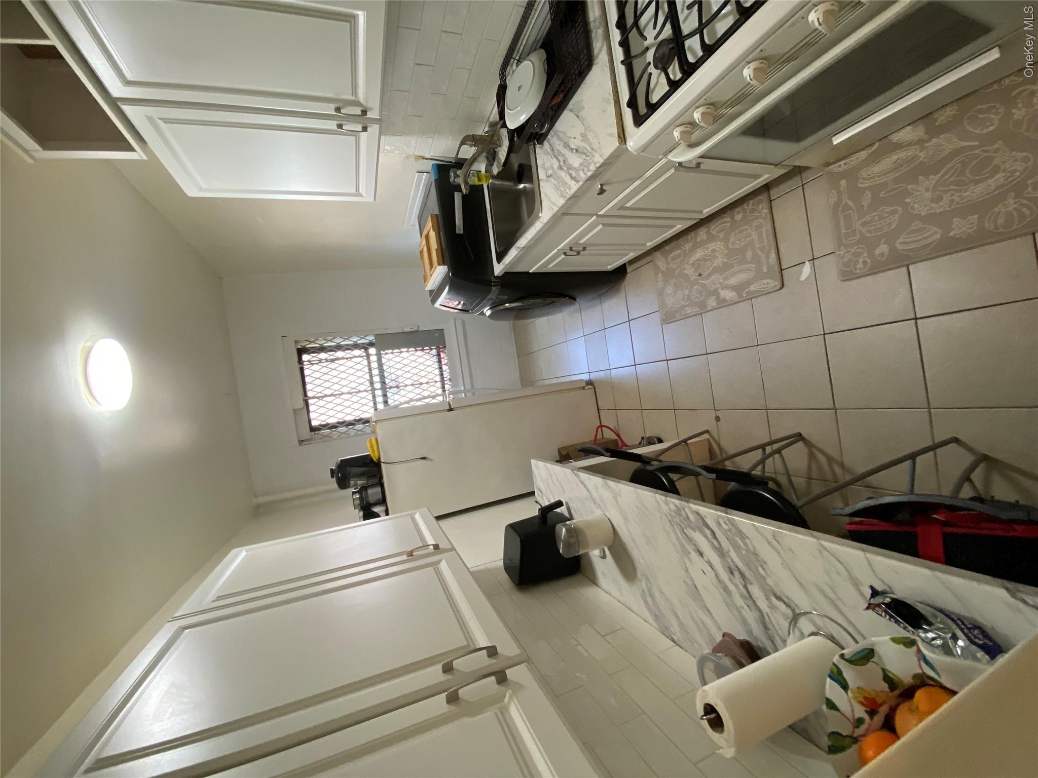 1045 Anderson Avenue, Unit 2G photo 5