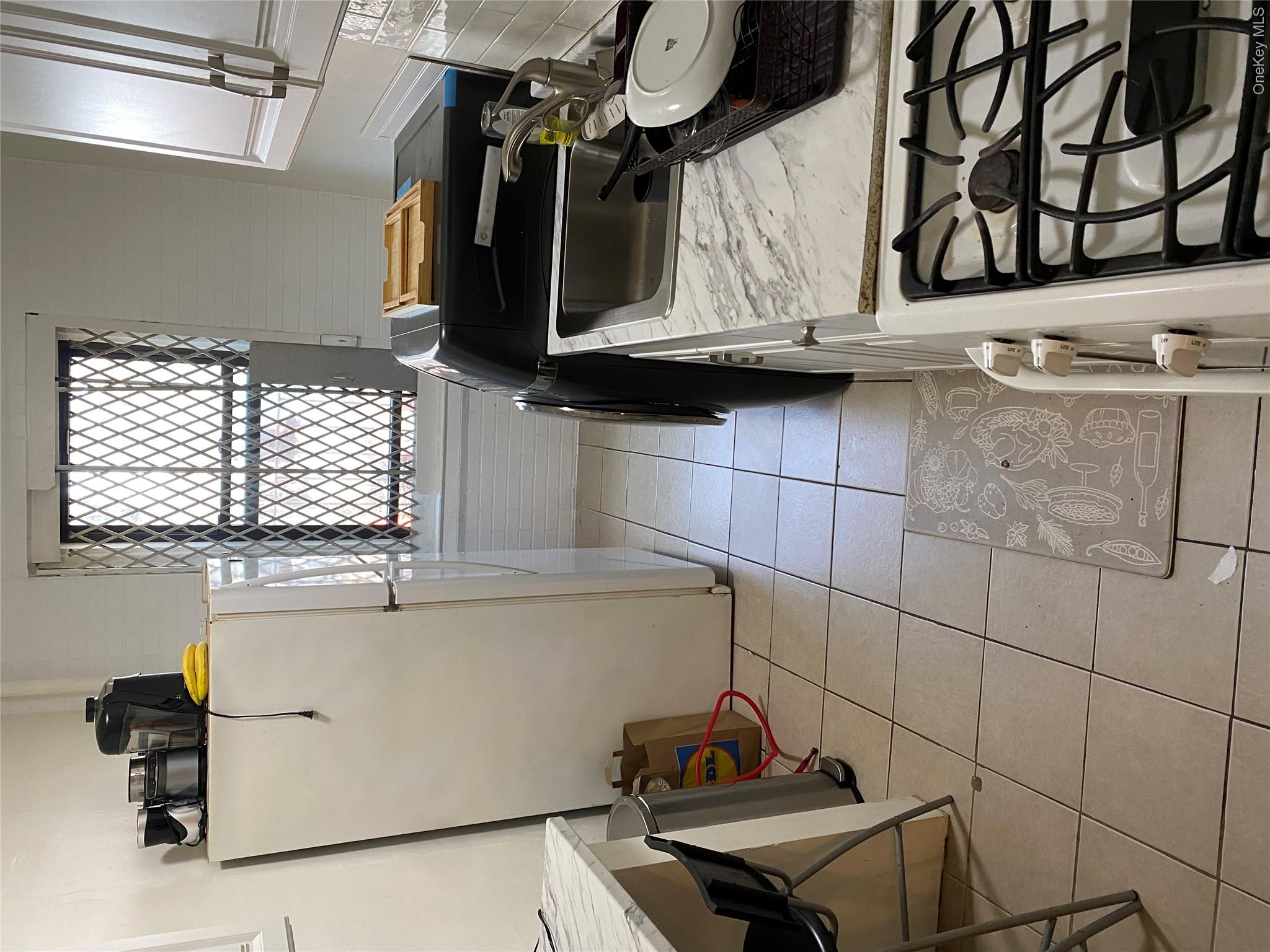 1045 Anderson Avenue, Unit 2G photo 6