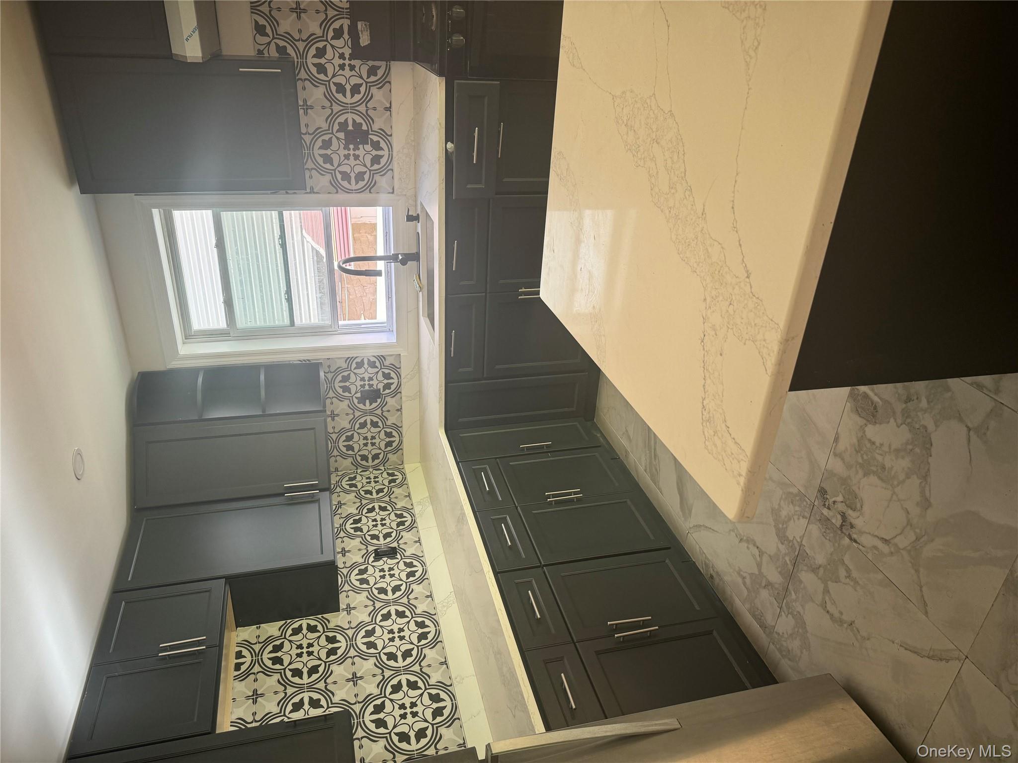 39 Spruce Street, Unit 1 photo 5