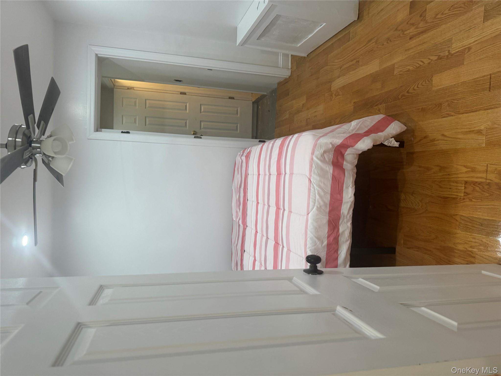 39 Spruce Street, Unit 1 photo 3