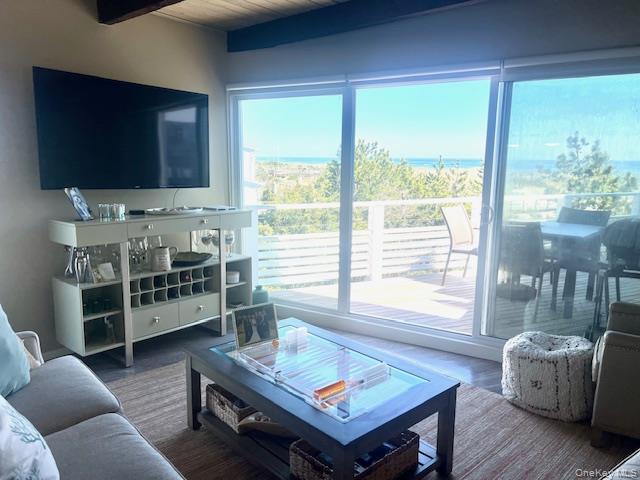 539 Dune Road, Unit 1A photo 2