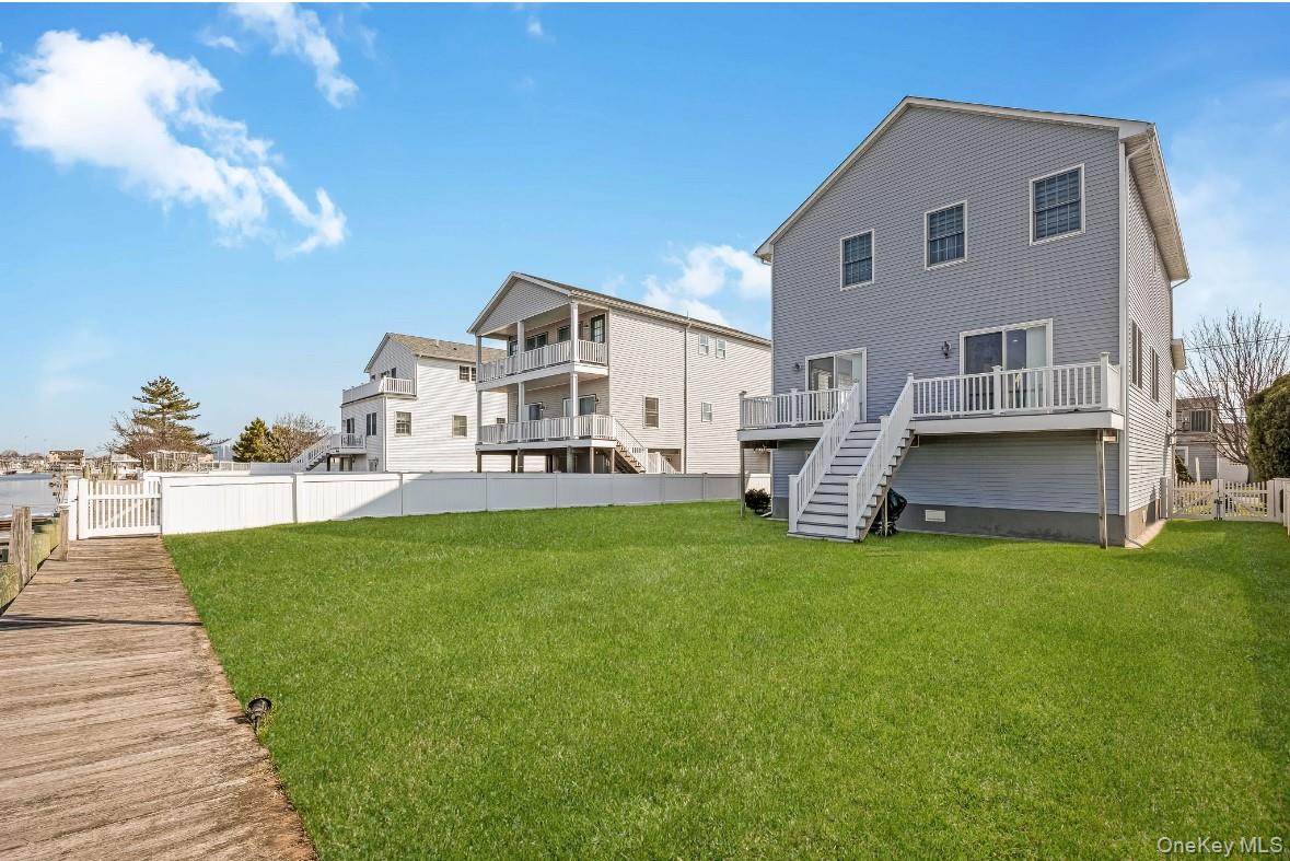 718 Guy Lombardo Avenue – For Sale photo 31