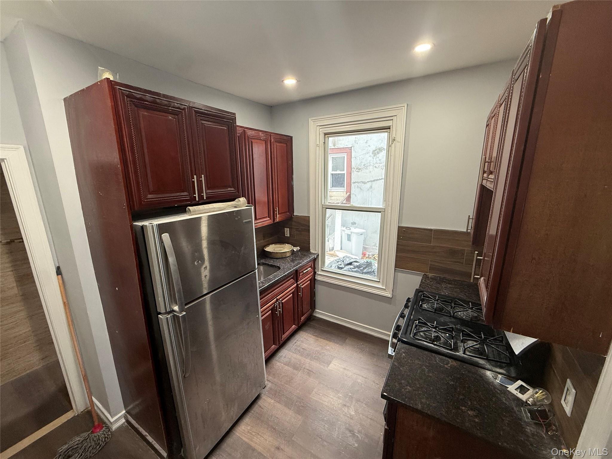 21157 Jamaica Avenue, Unit 2F