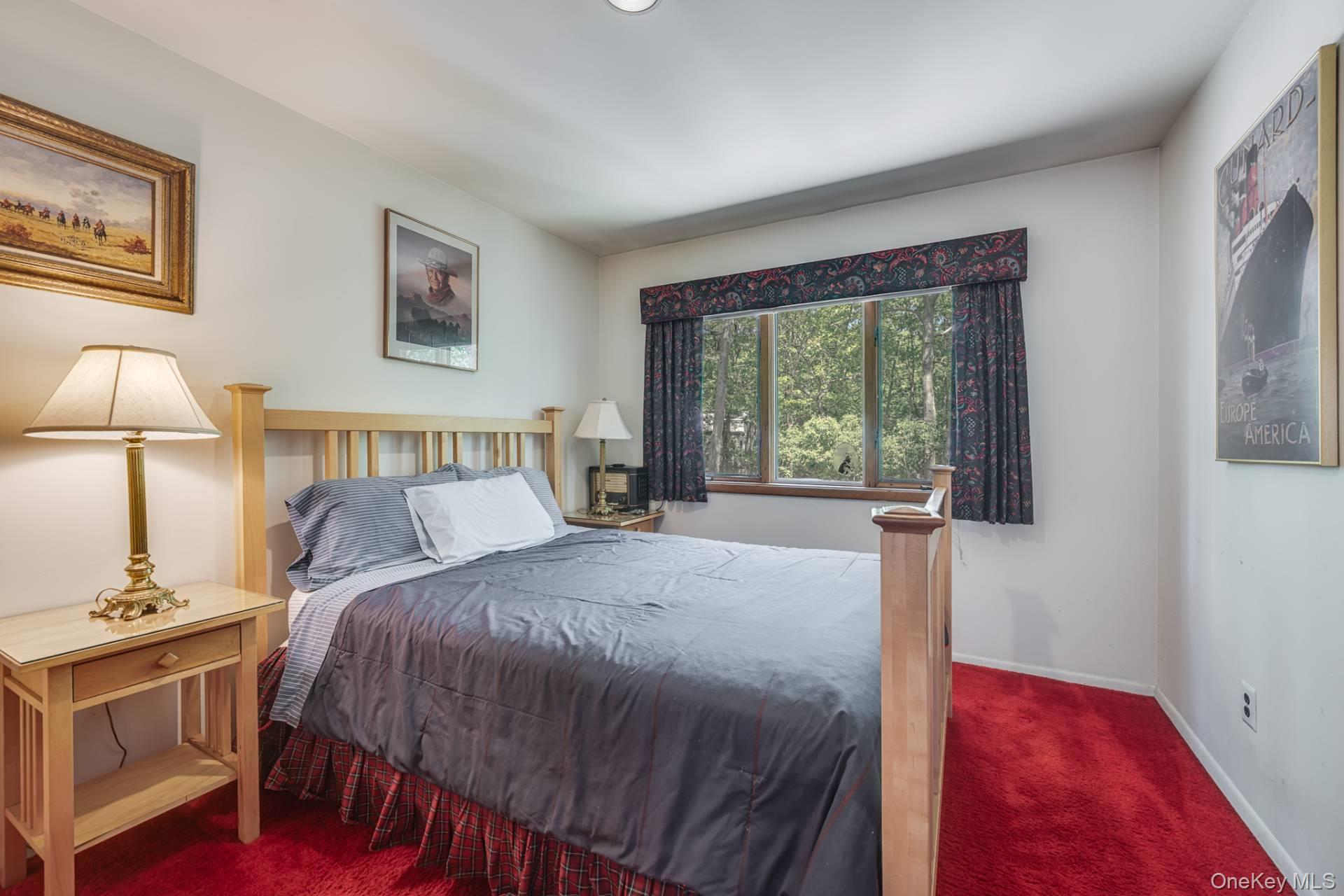 10 Debbie Trail – For Sale photo 15