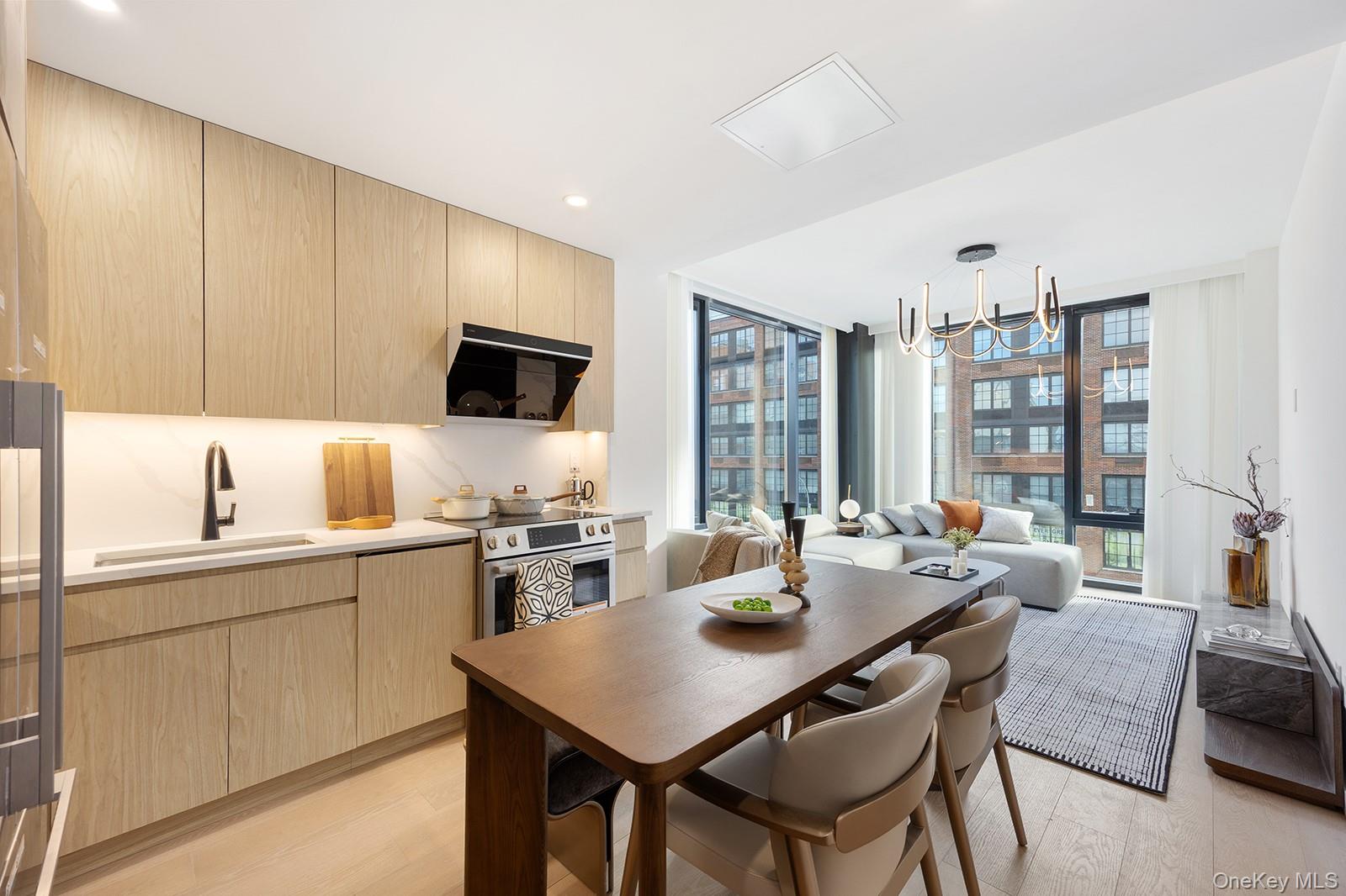 330 146 Street, Unit 306 photo 4