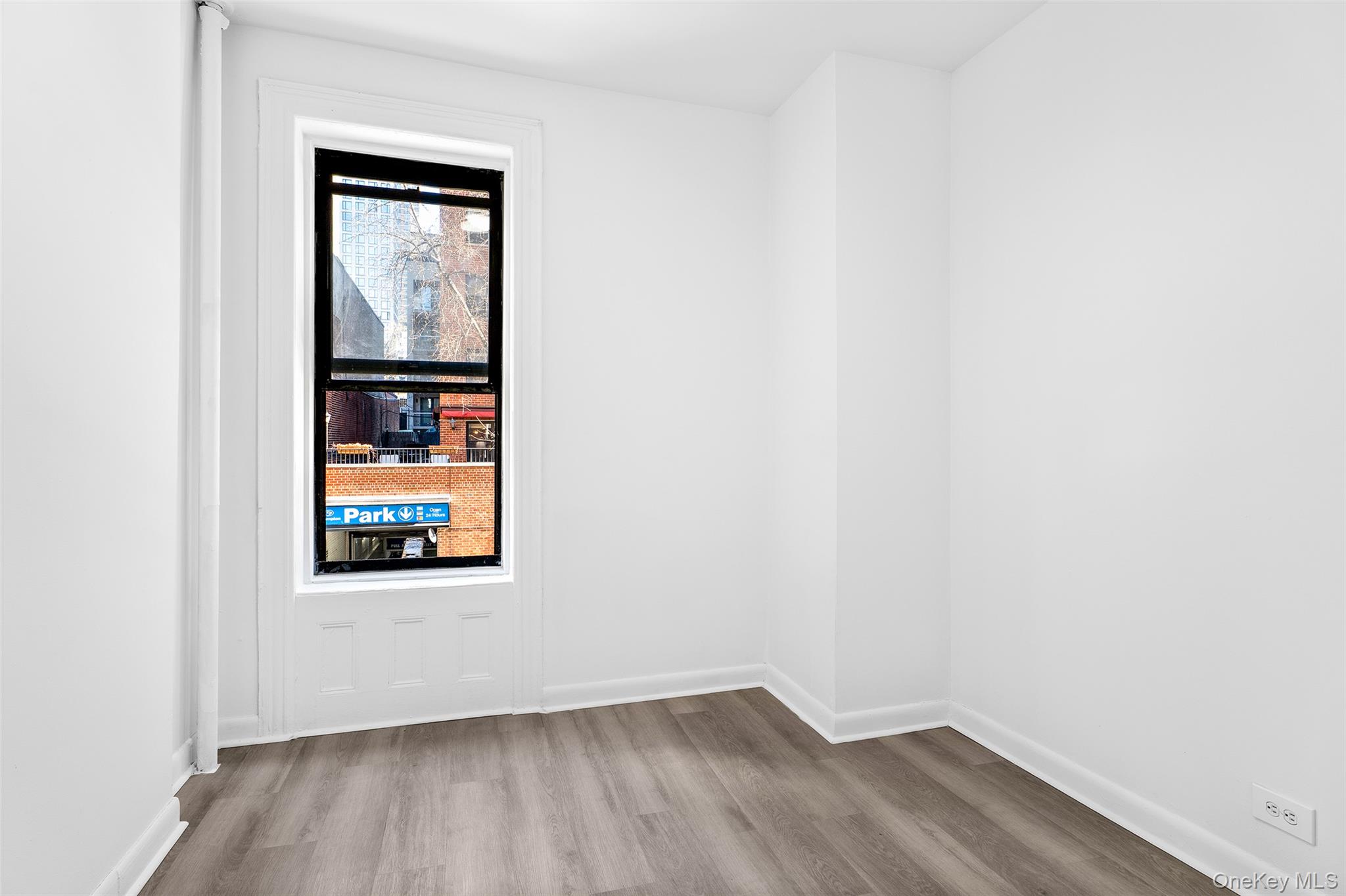 246 E 51st Street, Unit 8 photo 6