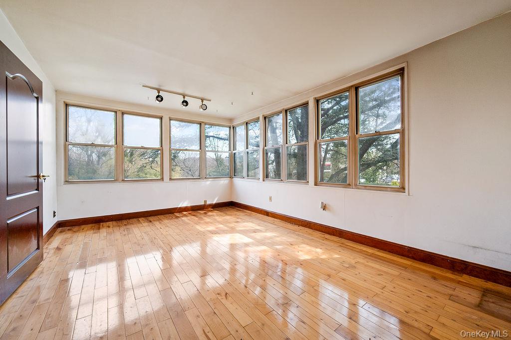 11 Valley View Road – For Sale photo 7