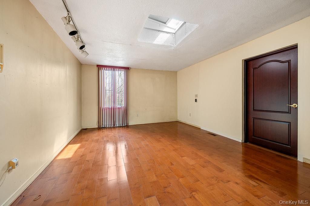 11 Valley View Road – For Sale photo 11
