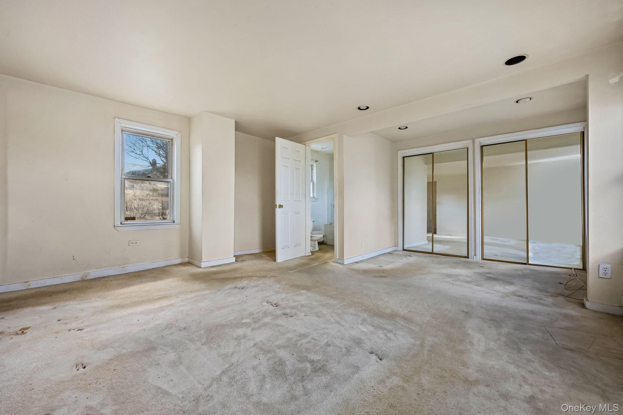 15 Henry Street – For Sale photo 14