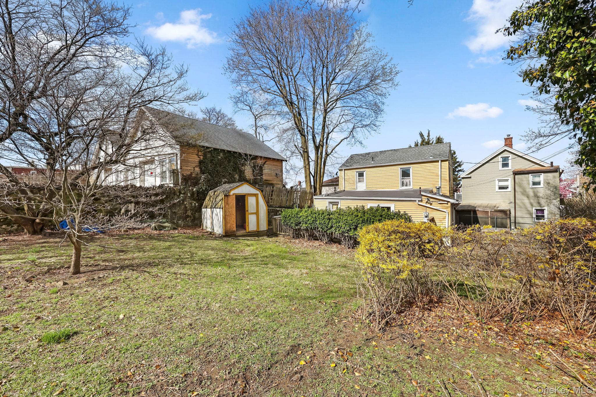 15 Henry Street – For Sale photo 17