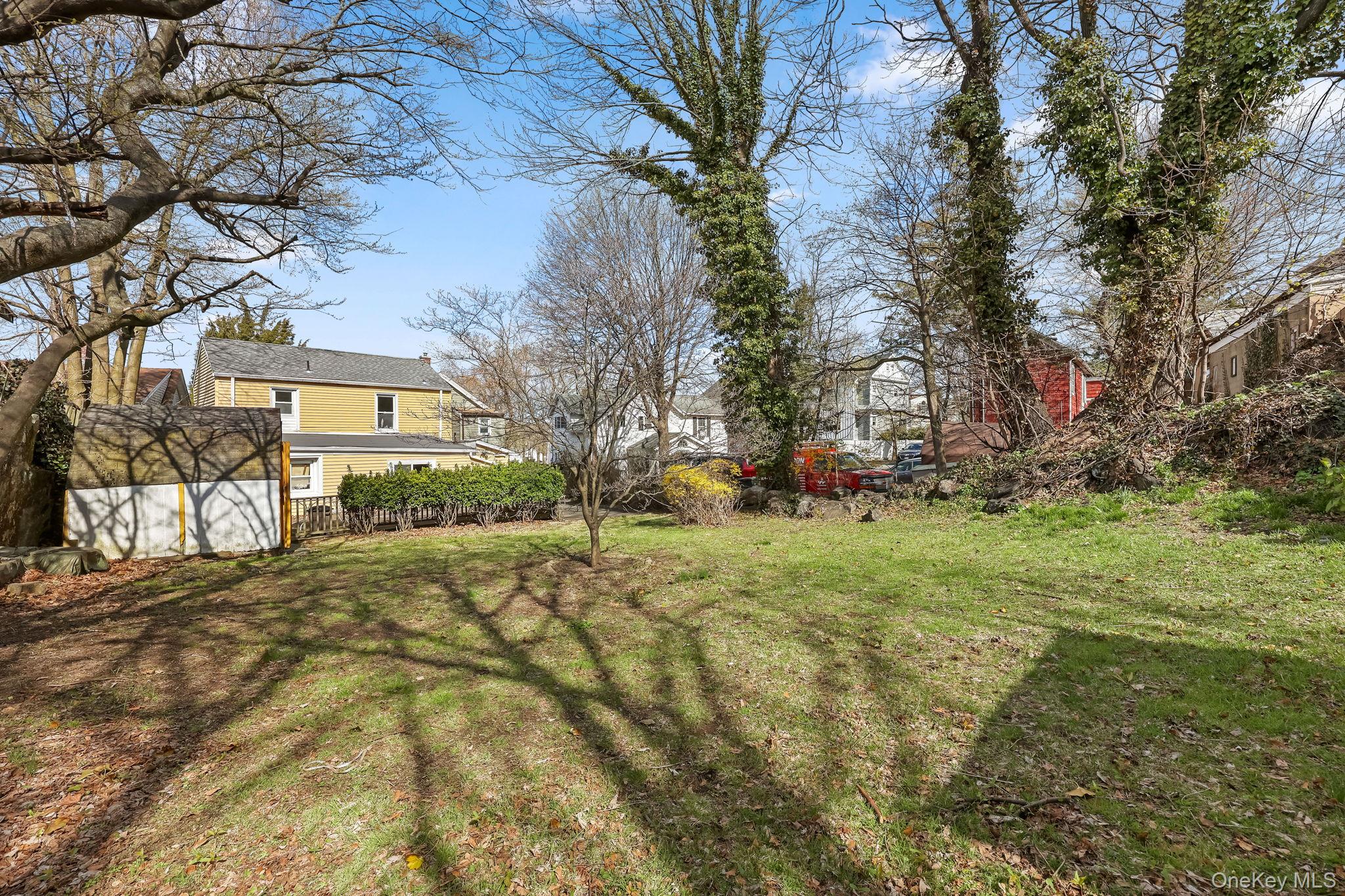 15 Henry Street – For Sale photo 18