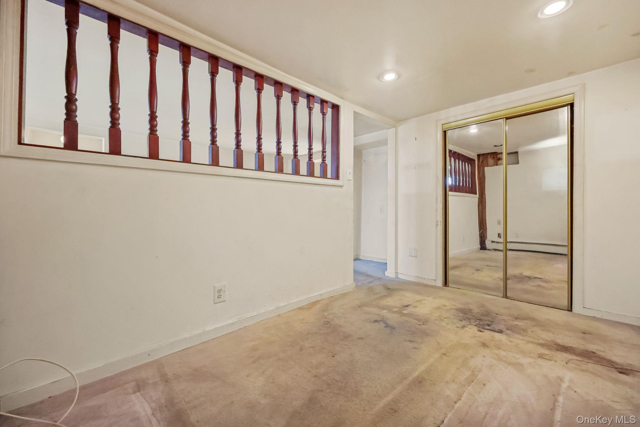 15 Henry Street – For Sale photo 7