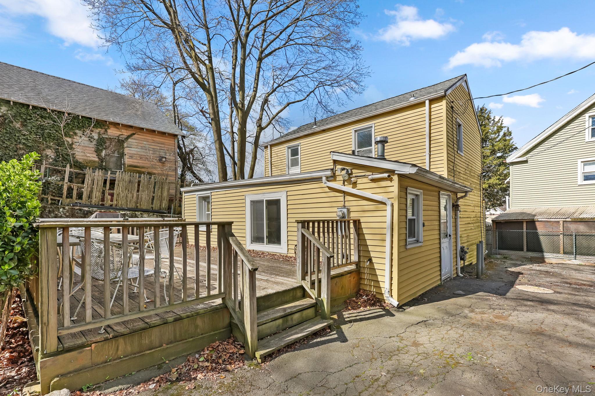 15 Henry Street – For Sale