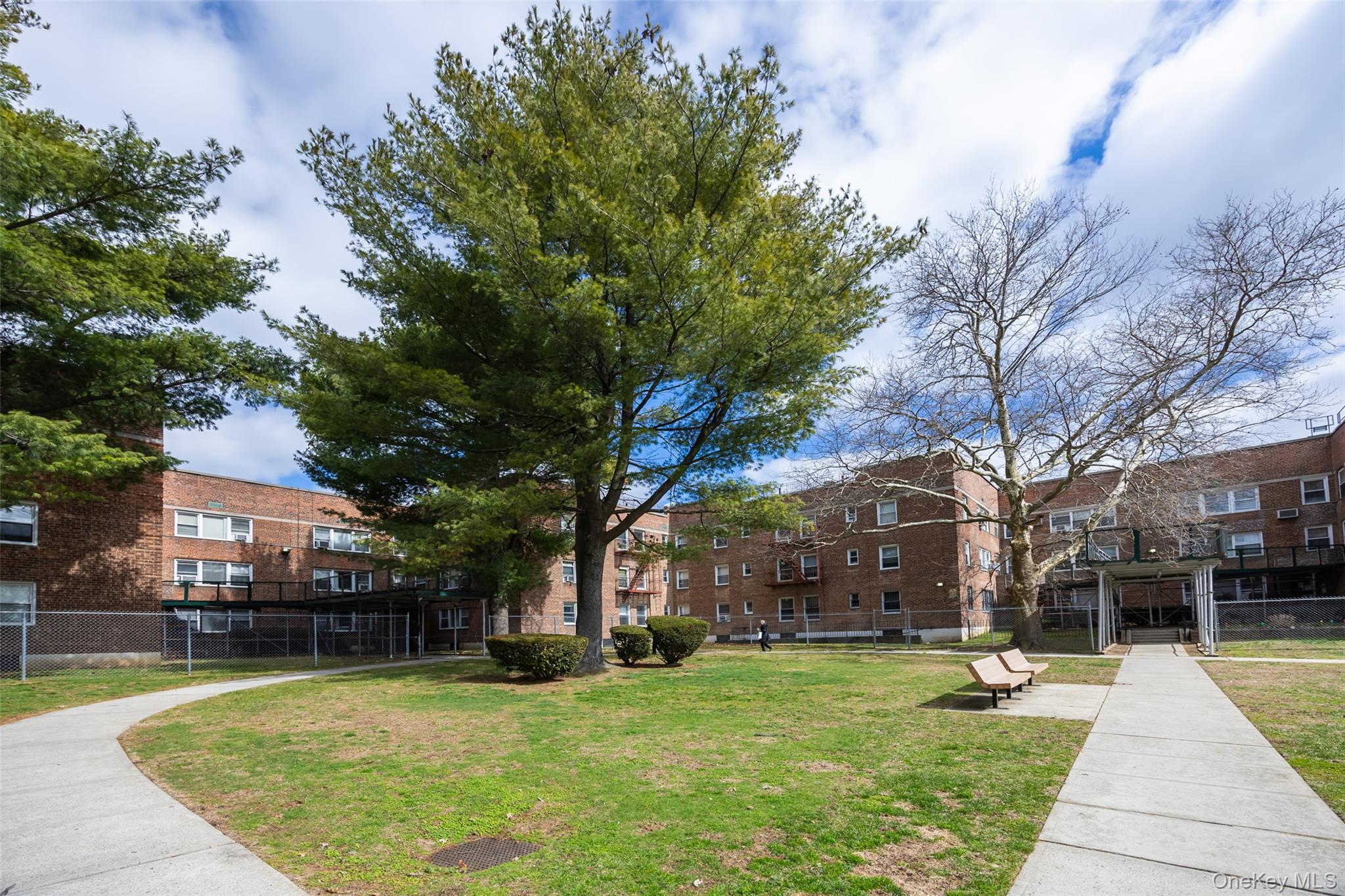 69-12 140th Street, Unit 2C photo 15