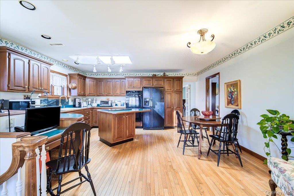 650 Netherwood Road – For Sale photo 15