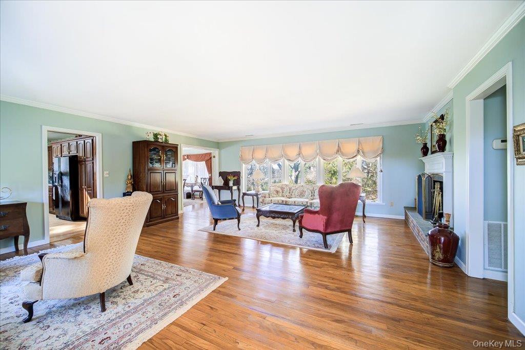 650 Netherwood Road – For Sale photo 8