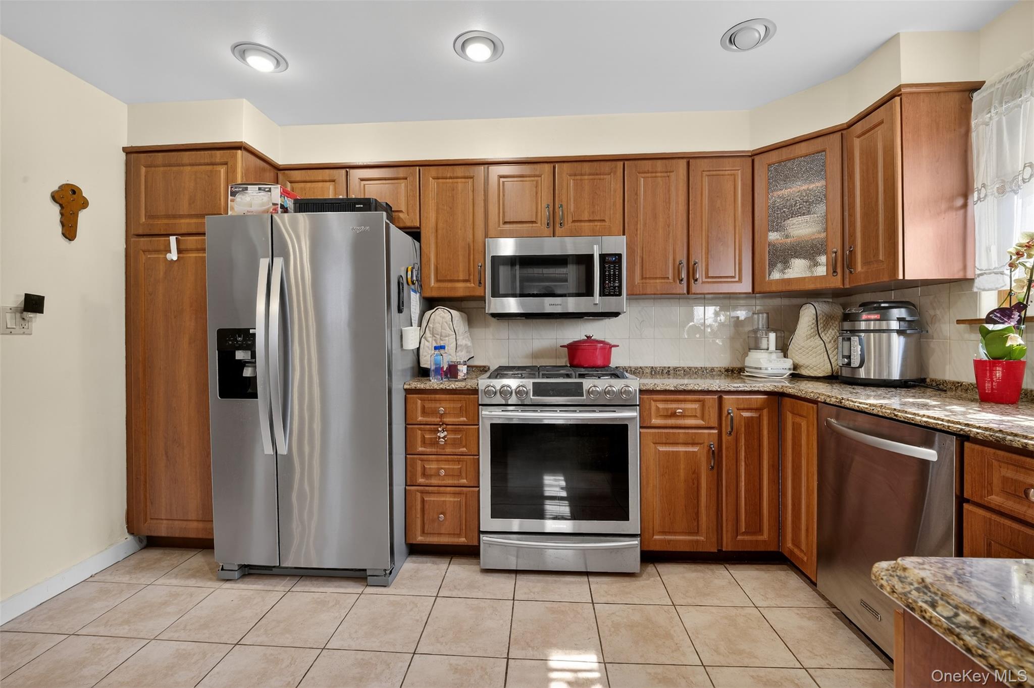85-12 65th Drive – For Sale photo 13