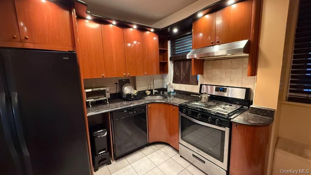9710 62nd Drive, Unit 5E photo 3