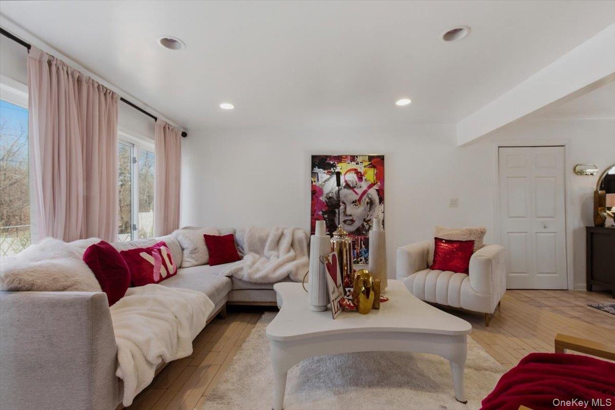 129 Gailmore Drive – For Sale photo 7